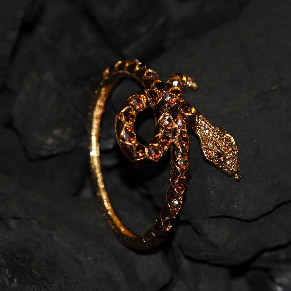 Crystal-Embellished Snake-Print Bracelet in Brown Women Rose Gold Metal Upper Arm Cuff Fashion Bracelet Cobra  main image 2