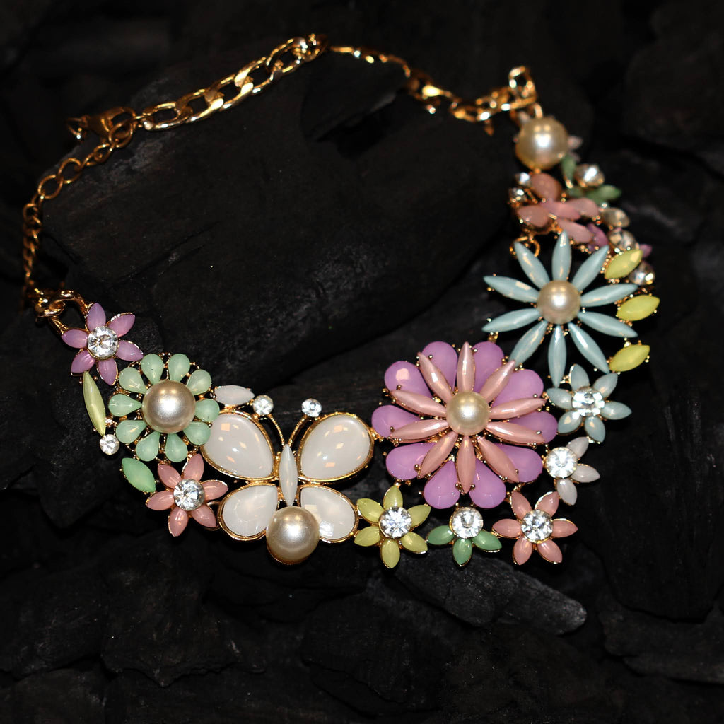 Floral necklace- multicoloured - CrystalCraftWorld